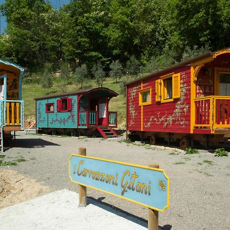 Agriturismo La Rovere - I Carrozzoni Gitani Cossano Belbo Exterior foto