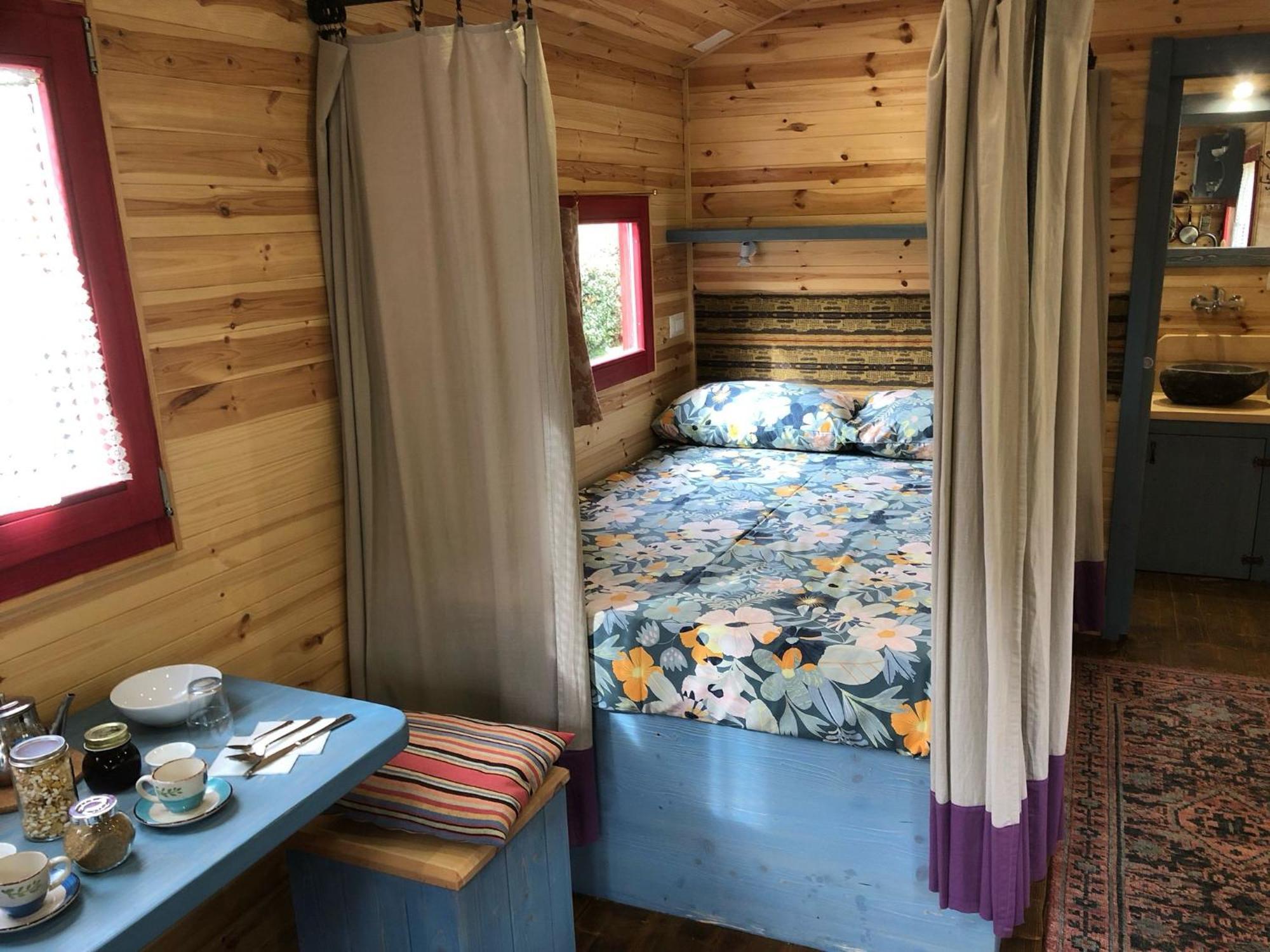 Agriturismo La Rovere - I Carrozzoni Gitani Cossano Belbo Exterior foto