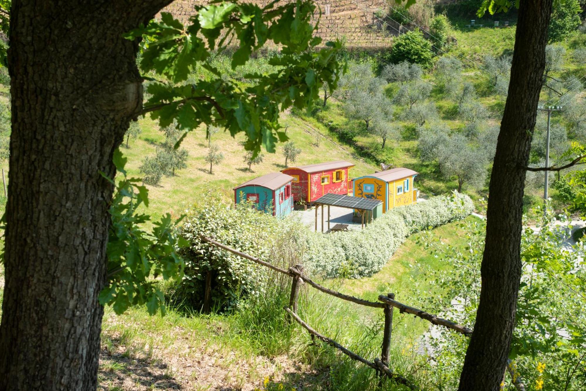 Agriturismo La Rovere - I Carrozzoni Gitani Cossano Belbo Exterior foto